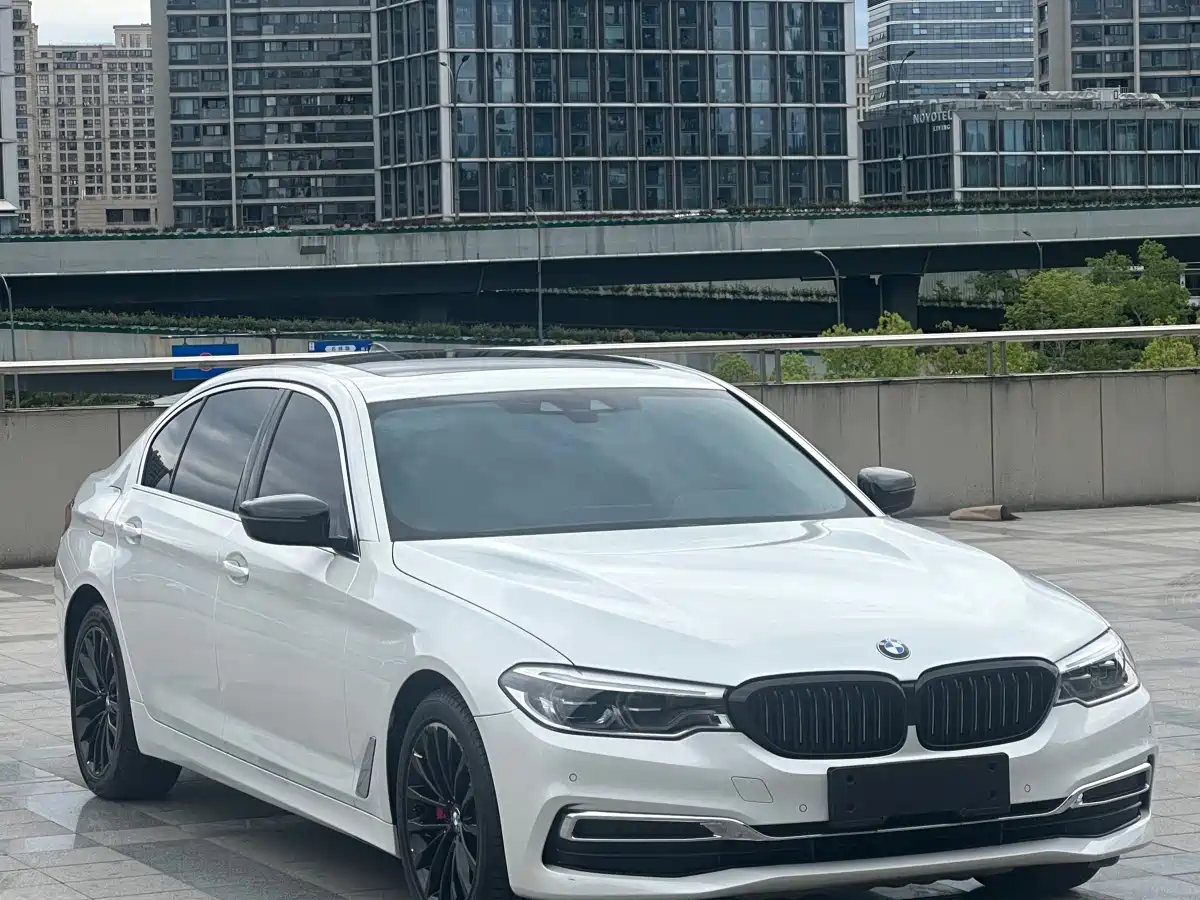 BMW 5 SERIES NEW ENERGY