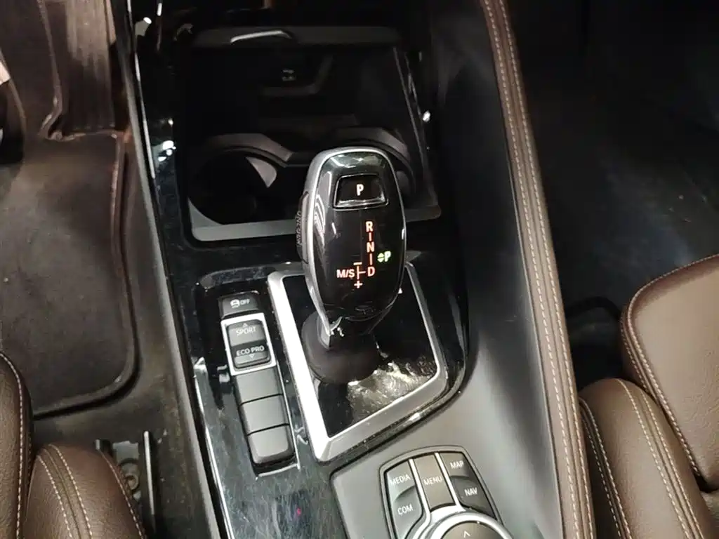 BMW X1 2020 sDrive20Li Premium Edition фото 21