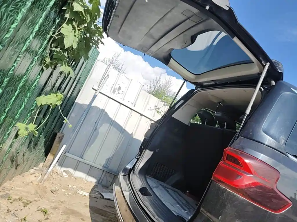 SAIC Maxus Maxus G20 2022 2021 Facelift PLUS 2.0T Gasoline Automatic Luxury