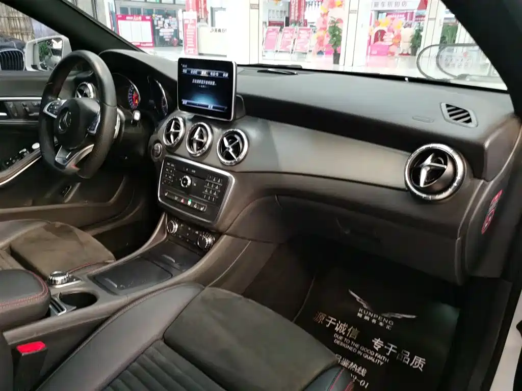 Mercedes-Benz CLA (Import) 2016 CLA 220 4MATIC фото 11