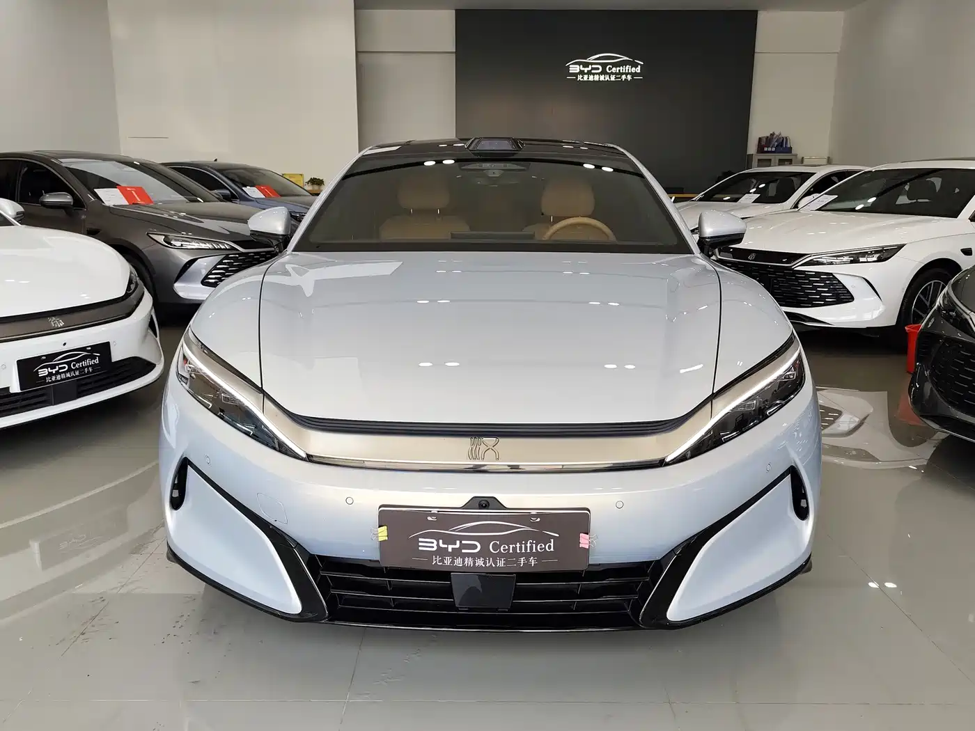 BYD Han L 2025