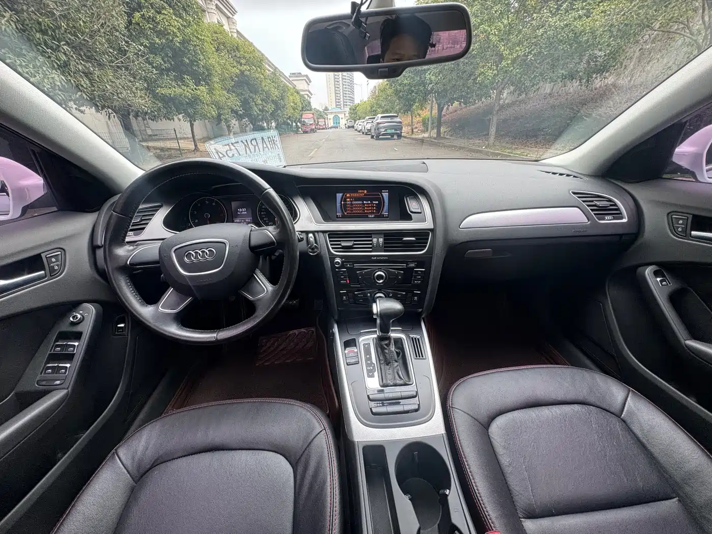 Audi A4L 2016 30 TFSI Collector's Edition Automatic Comfort фото 6