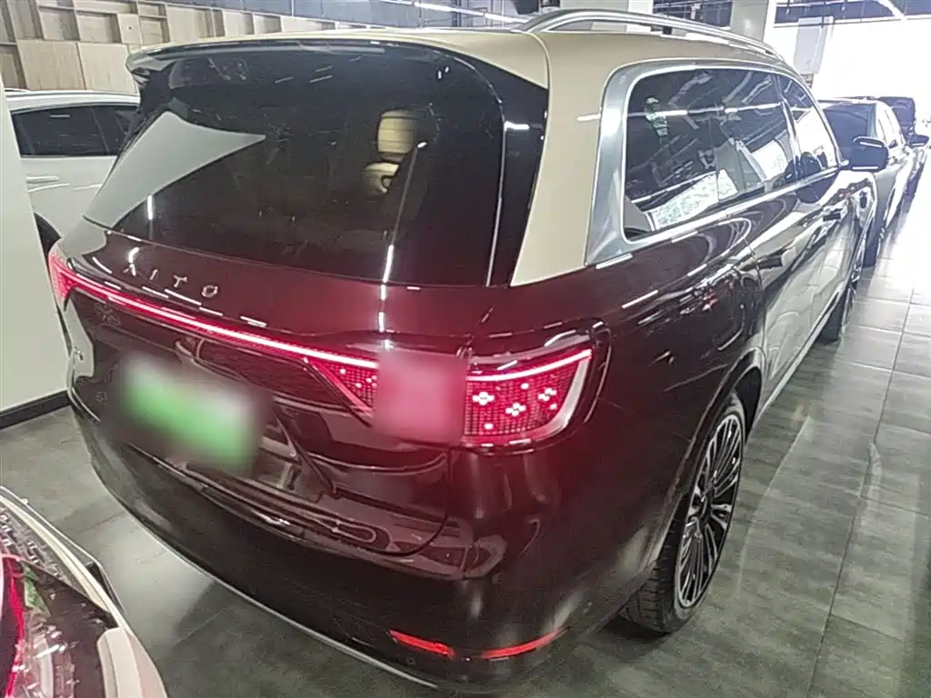 AITO Wenjie AITO M9 2025 Extended Range Ultra 52kWh 6-Seater фото 7