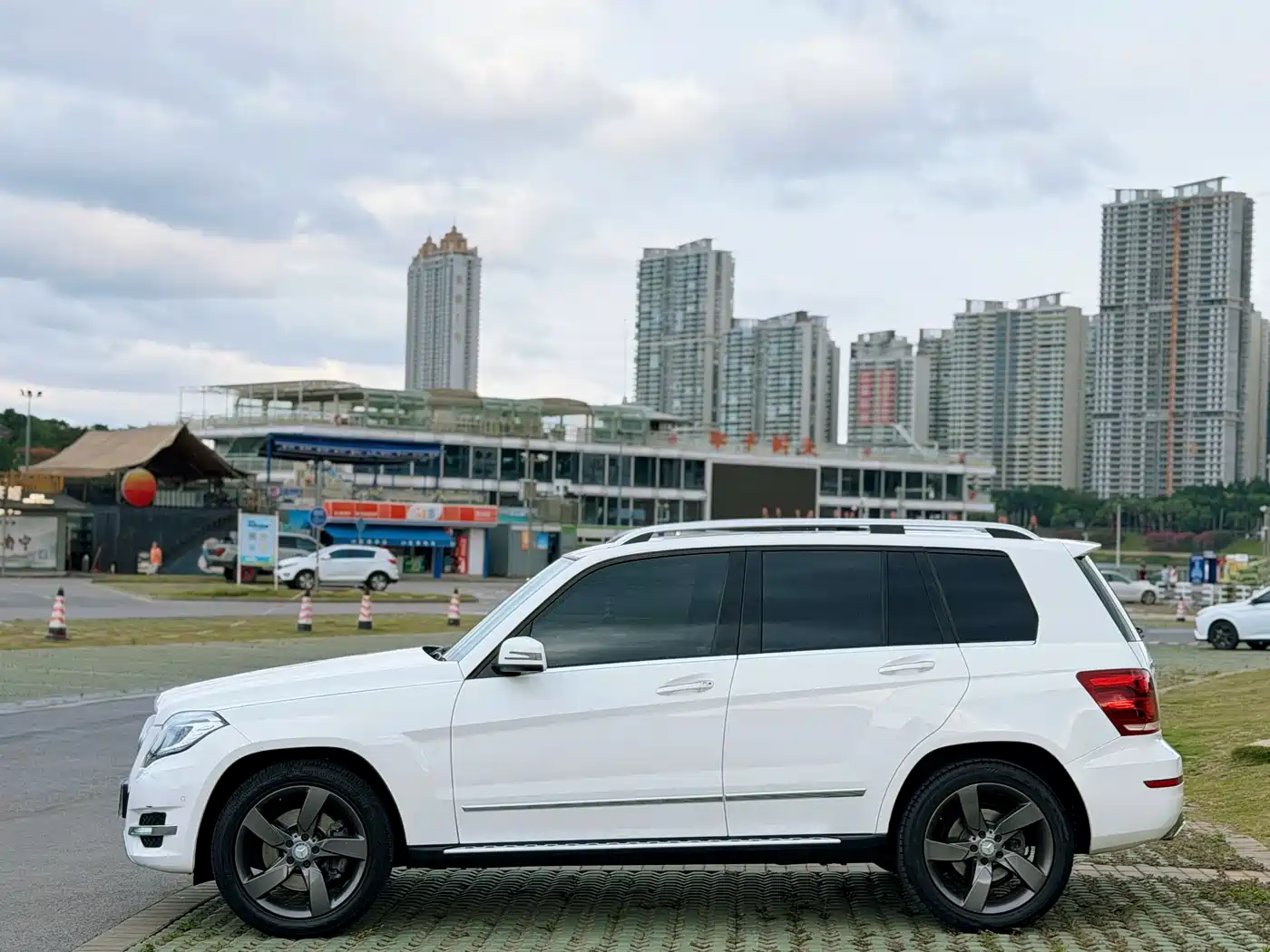 Mercedes-Benz GLK-Class 2013 Facelift GLK 300 4MATIC Fashion фото 7