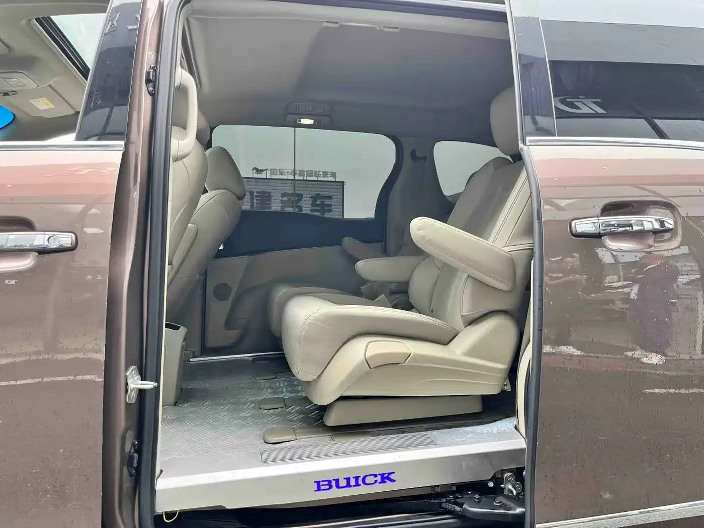 Buick GL8 2018 28T Luxury Model China VI фото 8