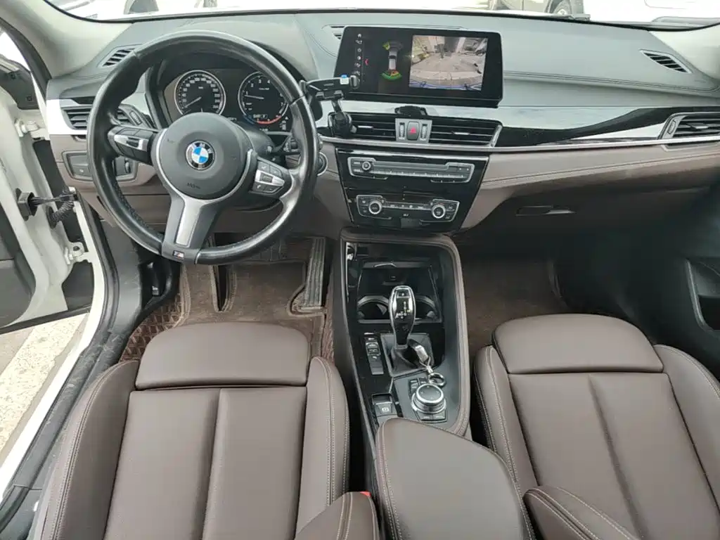 Фото 10 - BMW X2
