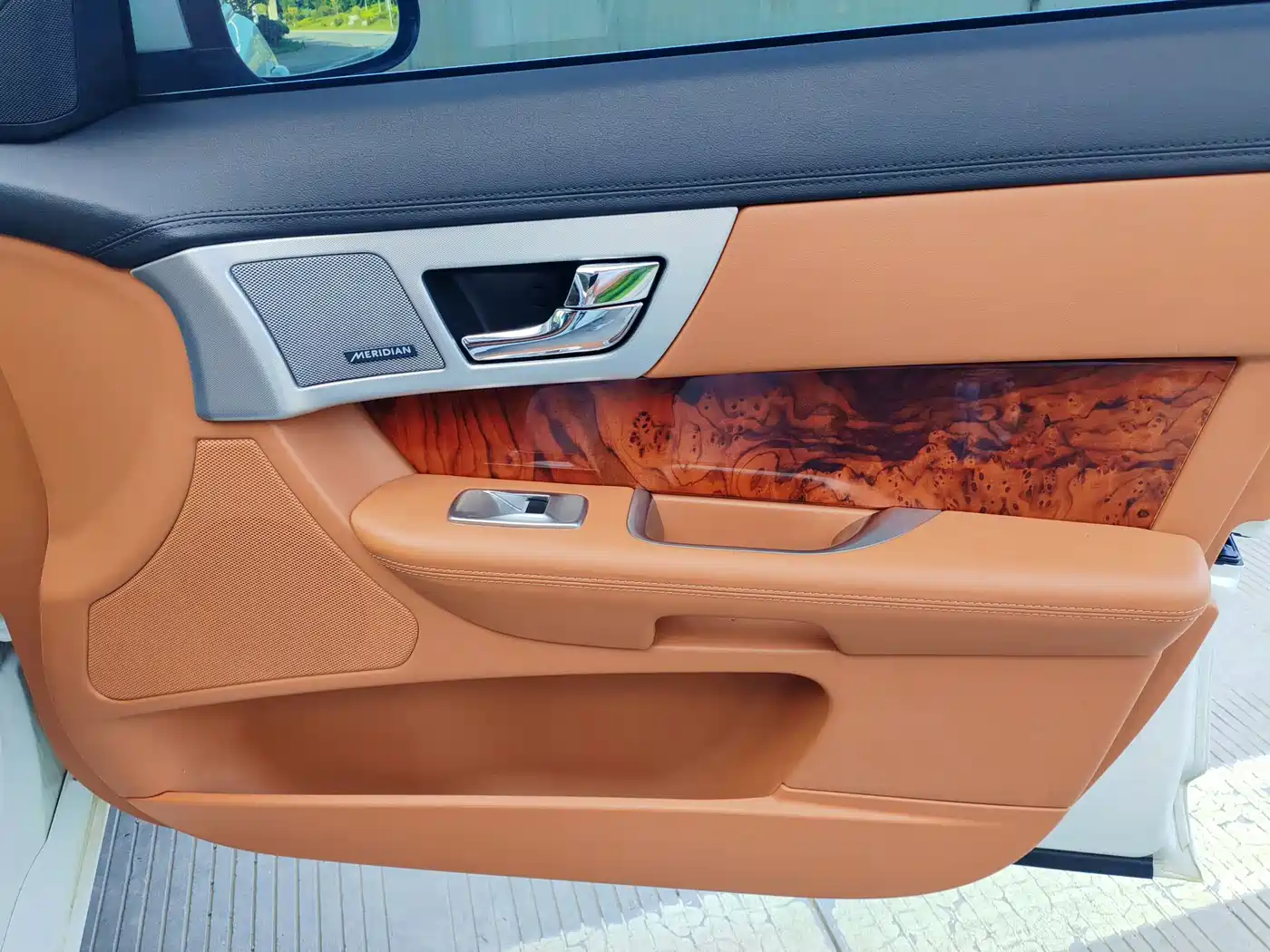 Jaguar XF 2015 2015 XF 2.0T Luxury Edition