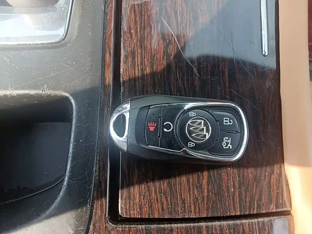 Фото 9 - Buick LaCrosse
