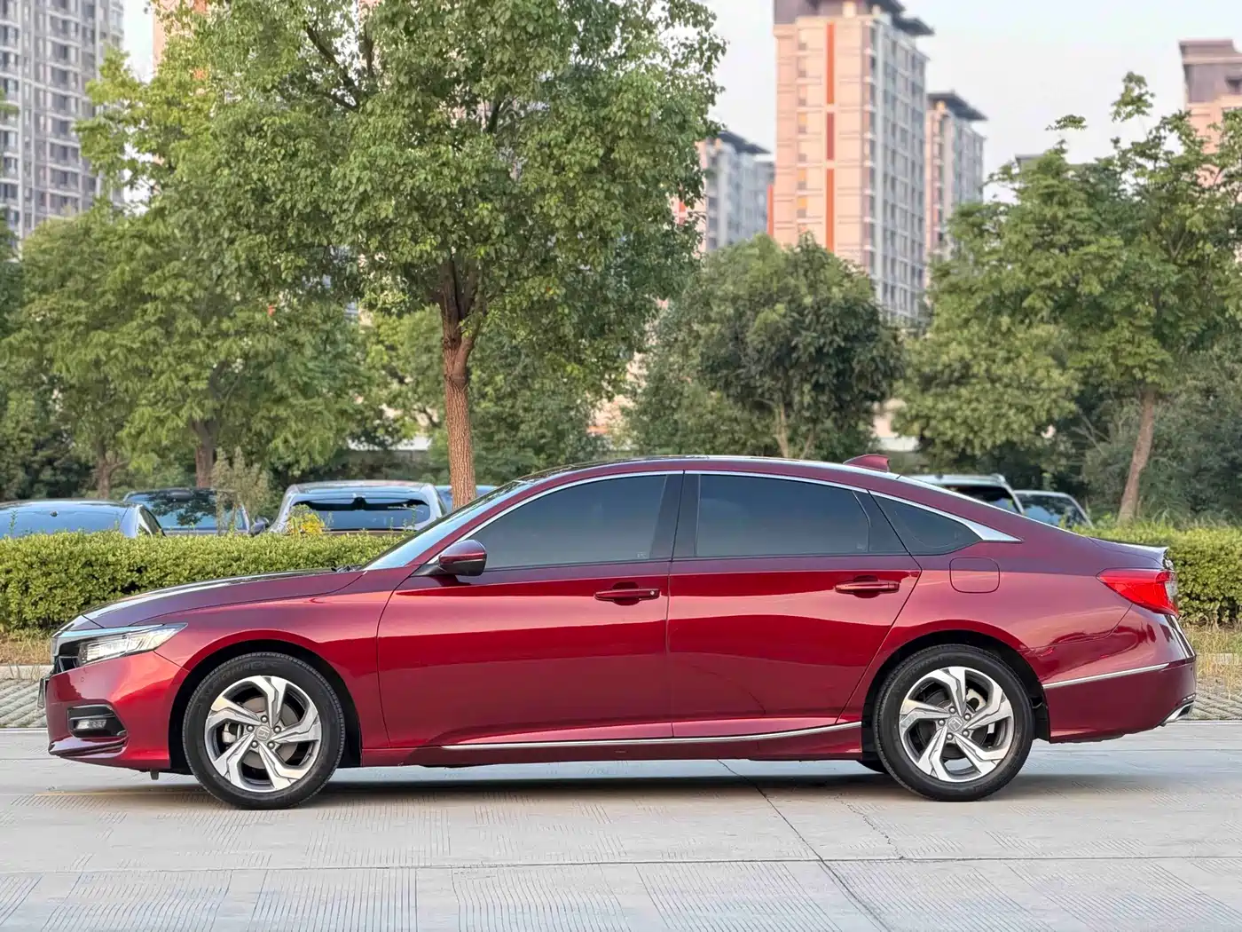 Фото 4 - Honda Accord