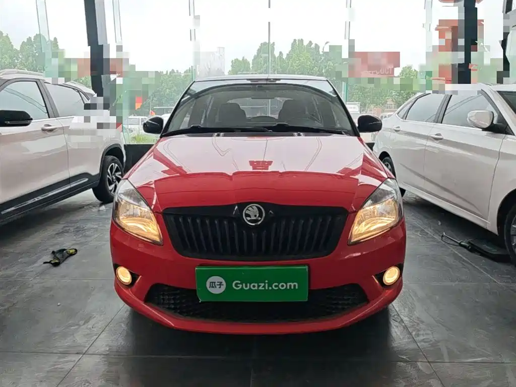 Škoda Fabia 2014 1.6L Automatic Sport Edition фото 3