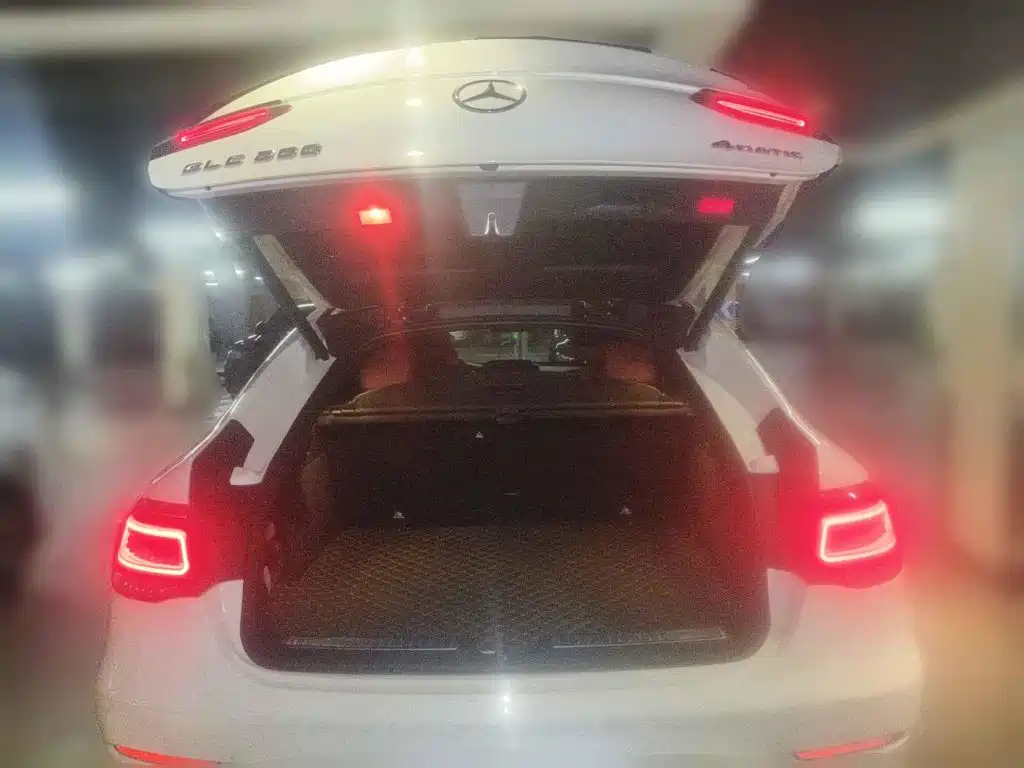 Mercedes-Benz GLC Coupe 2023 2023 Facelift GLC 260 4MATIC Coupe SUV