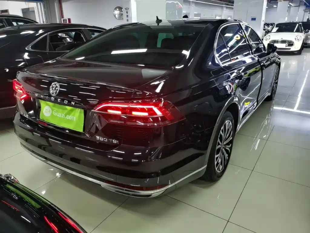 Volkswagen Phideon 2019 380TSI 2WD Business Edition China VI фото 7