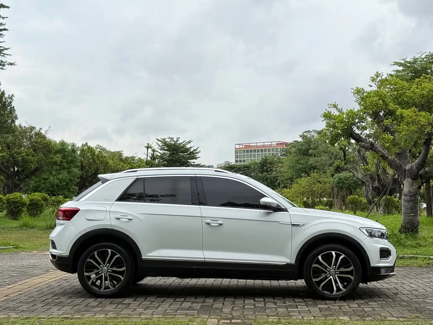 Фото 20 - Volkswagen T-ROC