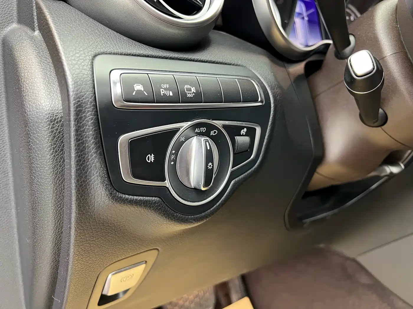 Mercedes-Benz GLC 2019 GLC 260 4MATIC Luxury фото 4