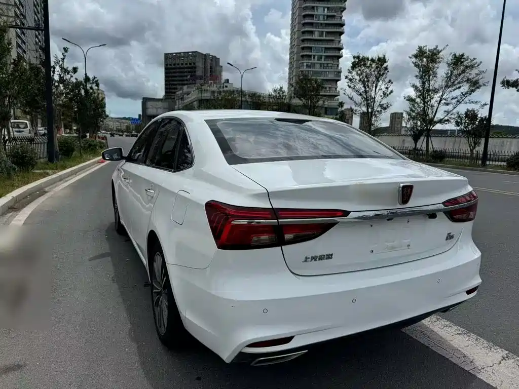 Roewe i6 2019 2020 PLUS 1.6L CVT 4G Connected Glory Flagship Edition