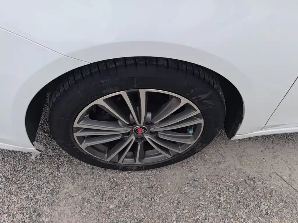 Roewe i6 2019 2020 PLUS 1.6L CVT 4G Connected Glory Flagship Edition