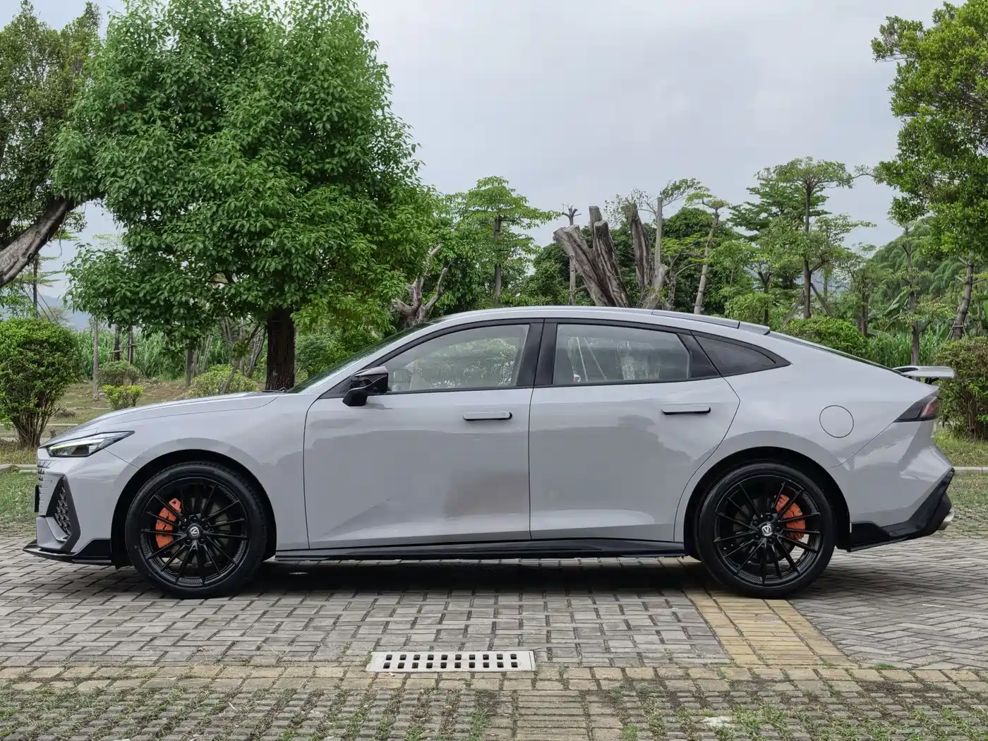 CHANGAN UNI-V