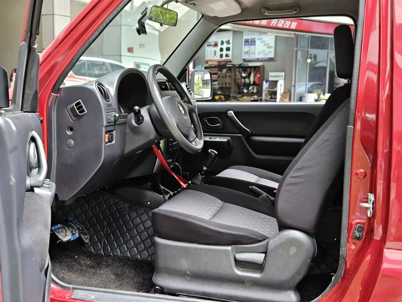 Suzuki Jimny (Import) 2009 1.3 MT Fashion фото 5