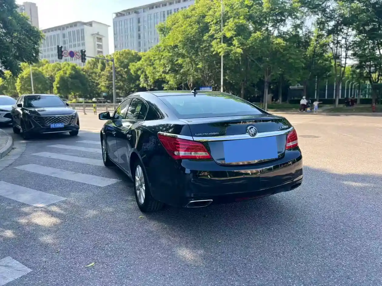 Buick LaCrosse 2013 2.4L SIDI Elite Comfort фото 4