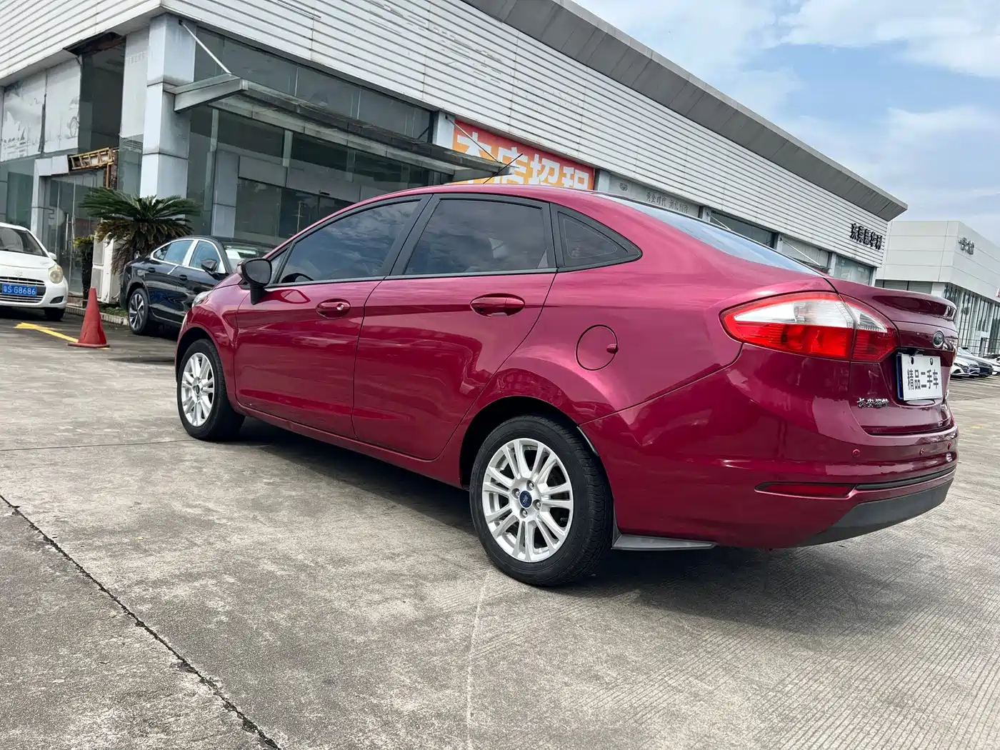 Ford Fiesta 2016 2013 Sedan 1.5L Automatic Fashion