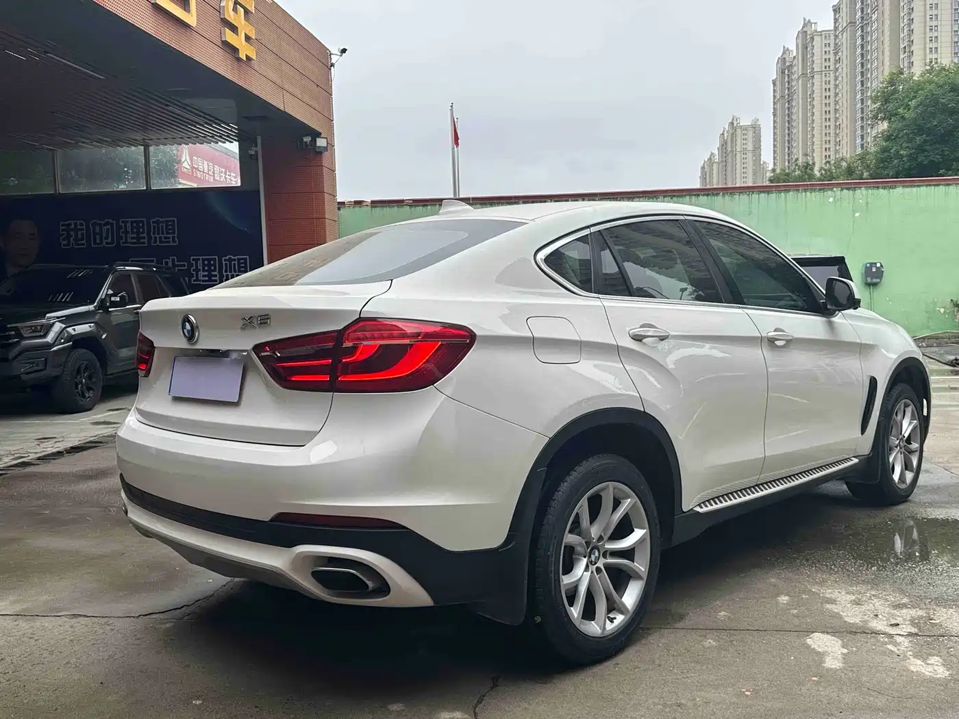 BMW X6 2018 xDrive35i Leading Model фото 6