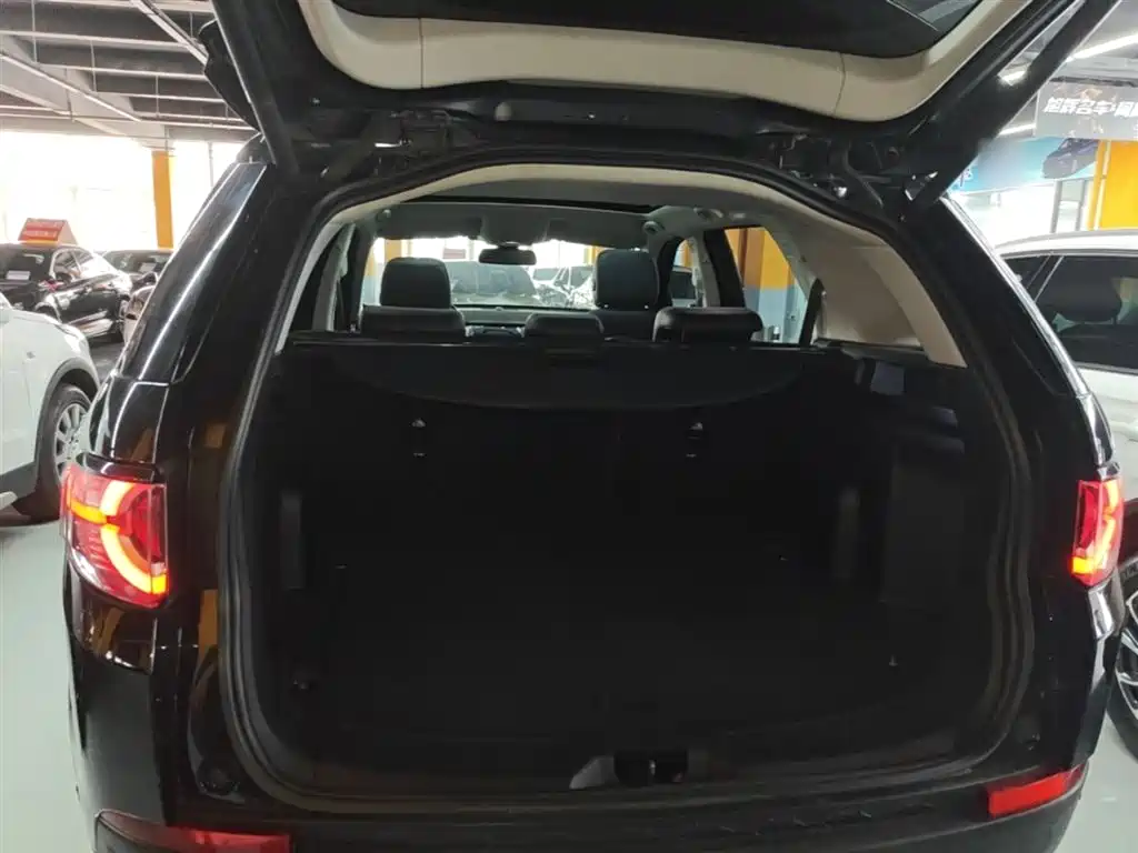 Land Rover Discovery Sport 2019 240PS SE Edition China VI фото 19