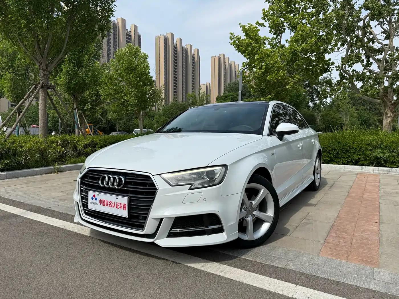 Audi A3 2017 Limousine 35 TFSI Fashion фото 5