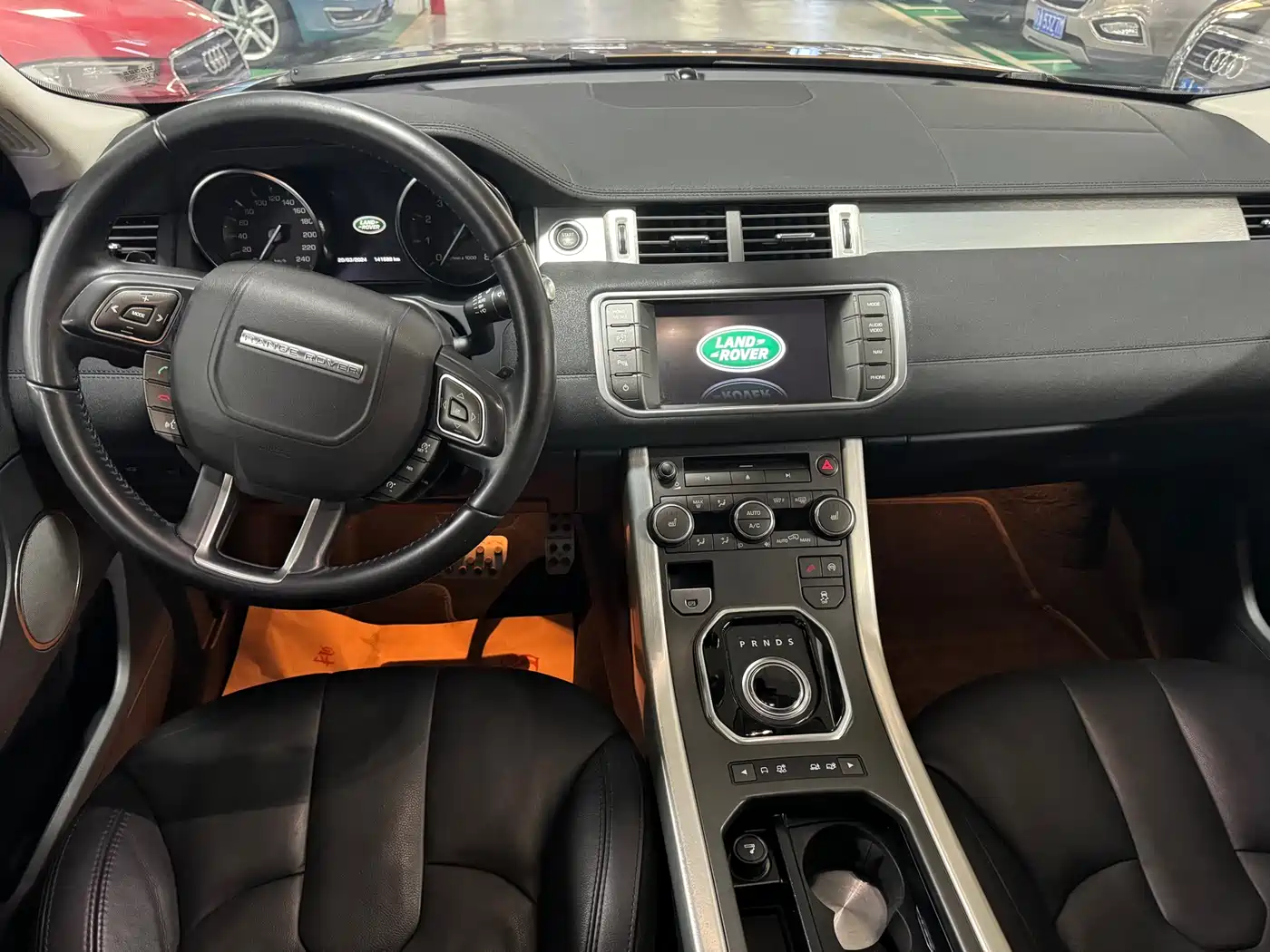 Land Rover Range Rover Evoque (Import) 2014 2.0T 5-door Brilliance фото 5