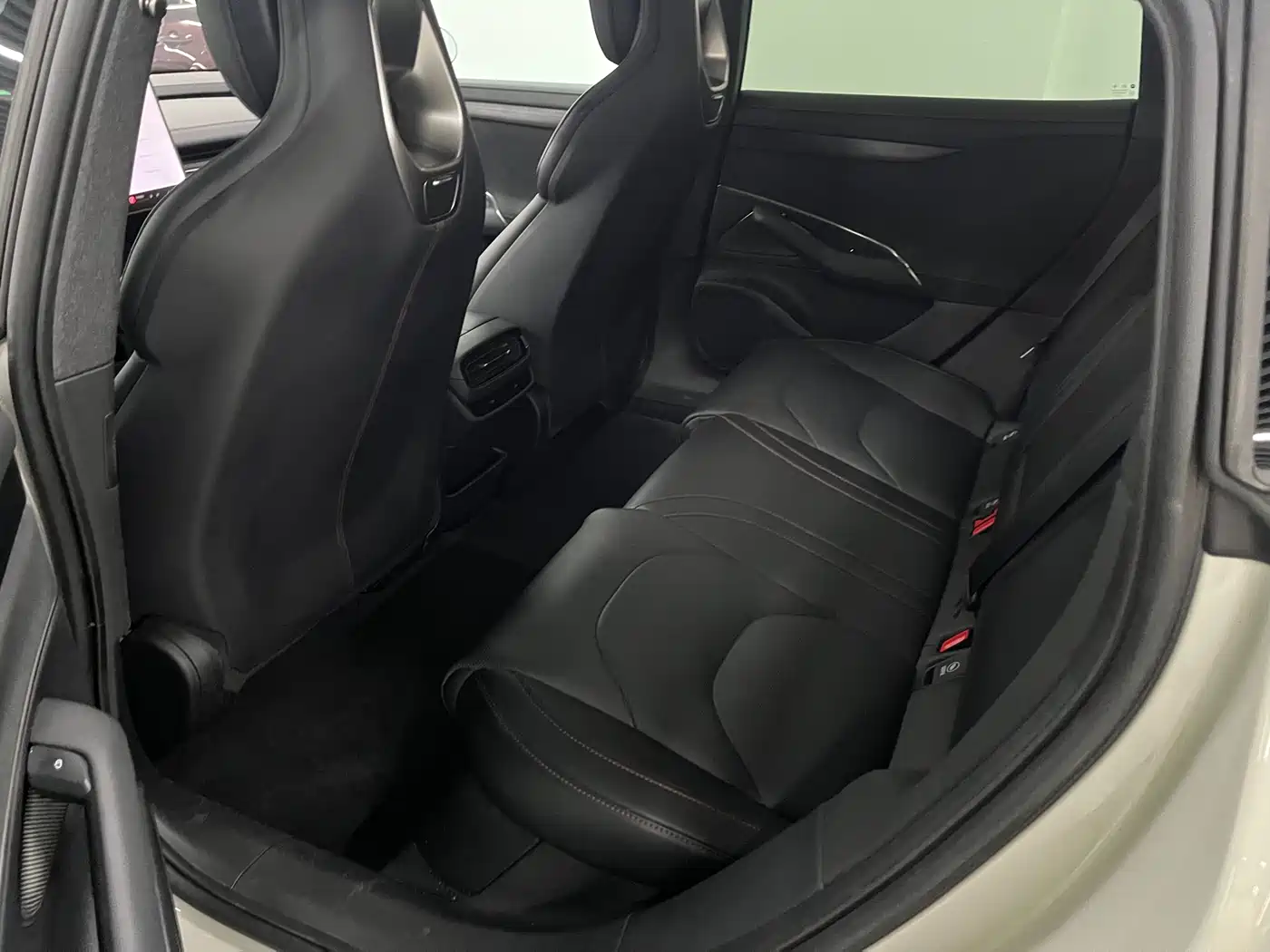 Xiaomi Auto Xiaomi SU7 2024 RWD Ultra Long Range Advanced Smart Driving Pro Edition фото 7