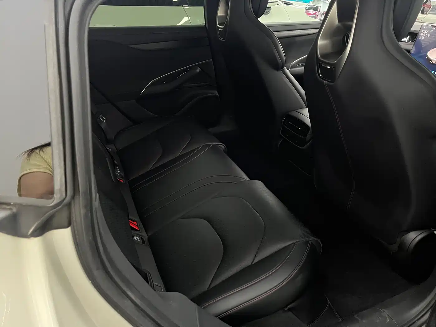Xiaomi Auto Xiaomi SU7 2024 RWD Ultra Long Range Advanced Smart Driving Pro Edition фото 9