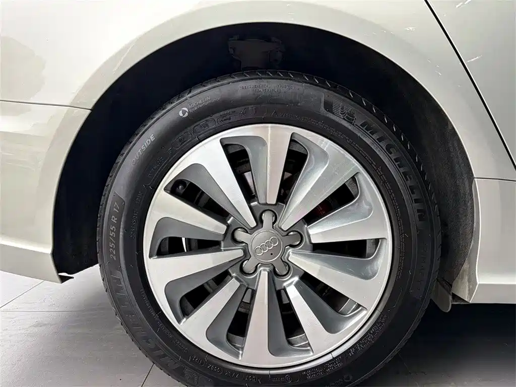 Audi A6L 2016 30 FSI Comfort фото 16