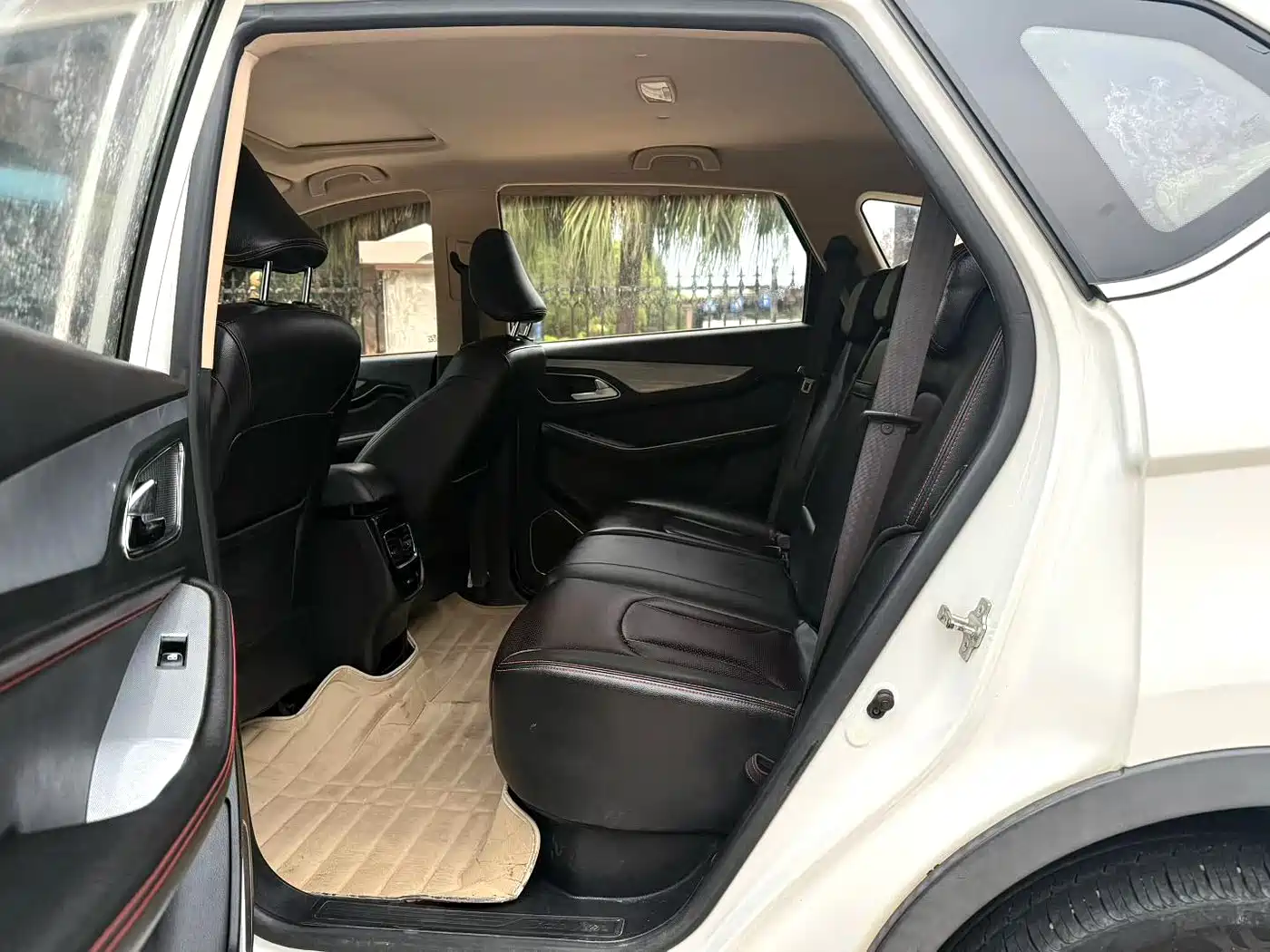 Baojun 560 2016 2015 1.8L Manual Luxury
