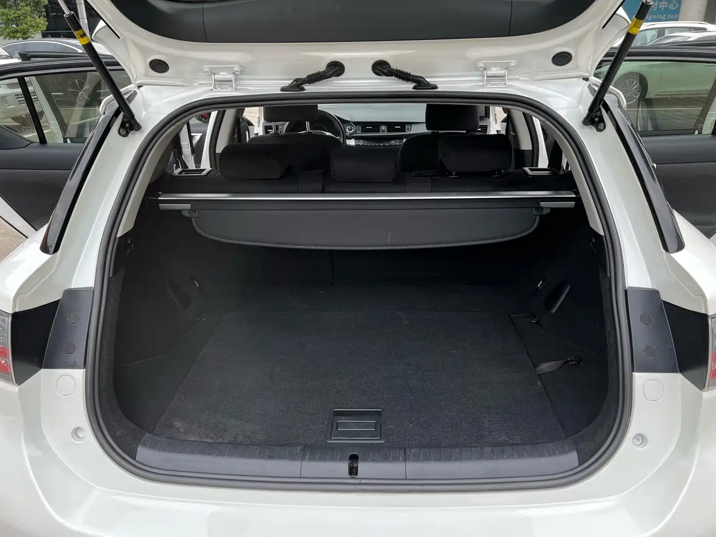 Lexus CT 2013 2012 Model CT200h Elite Edition