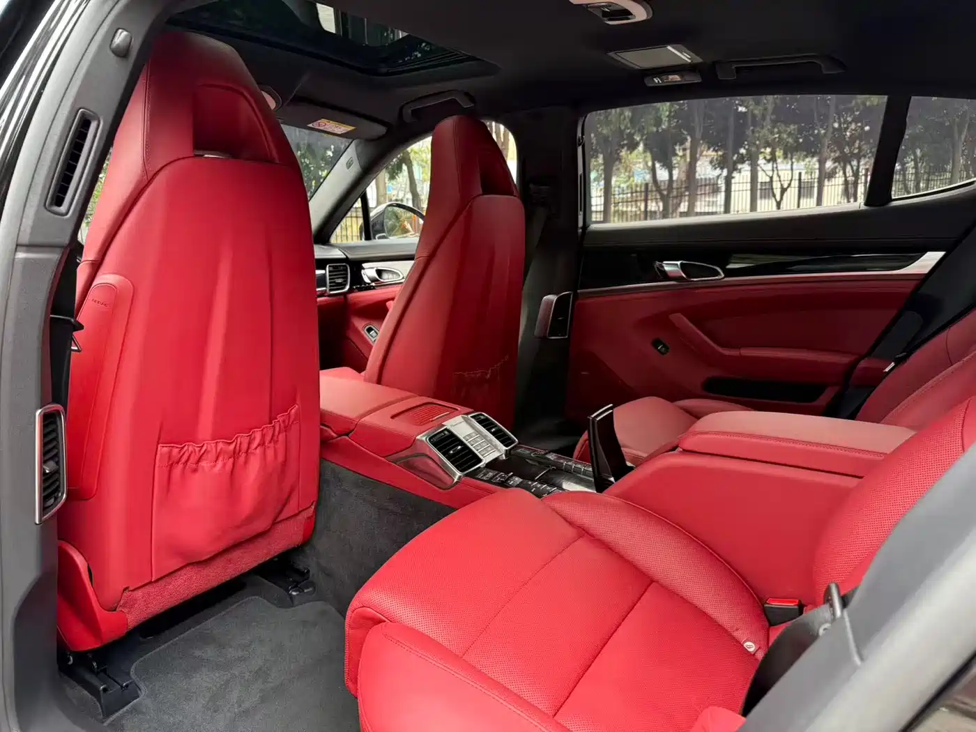 Porsche Panamera 2016 Panamera Executive Edition 3.0T фото 30