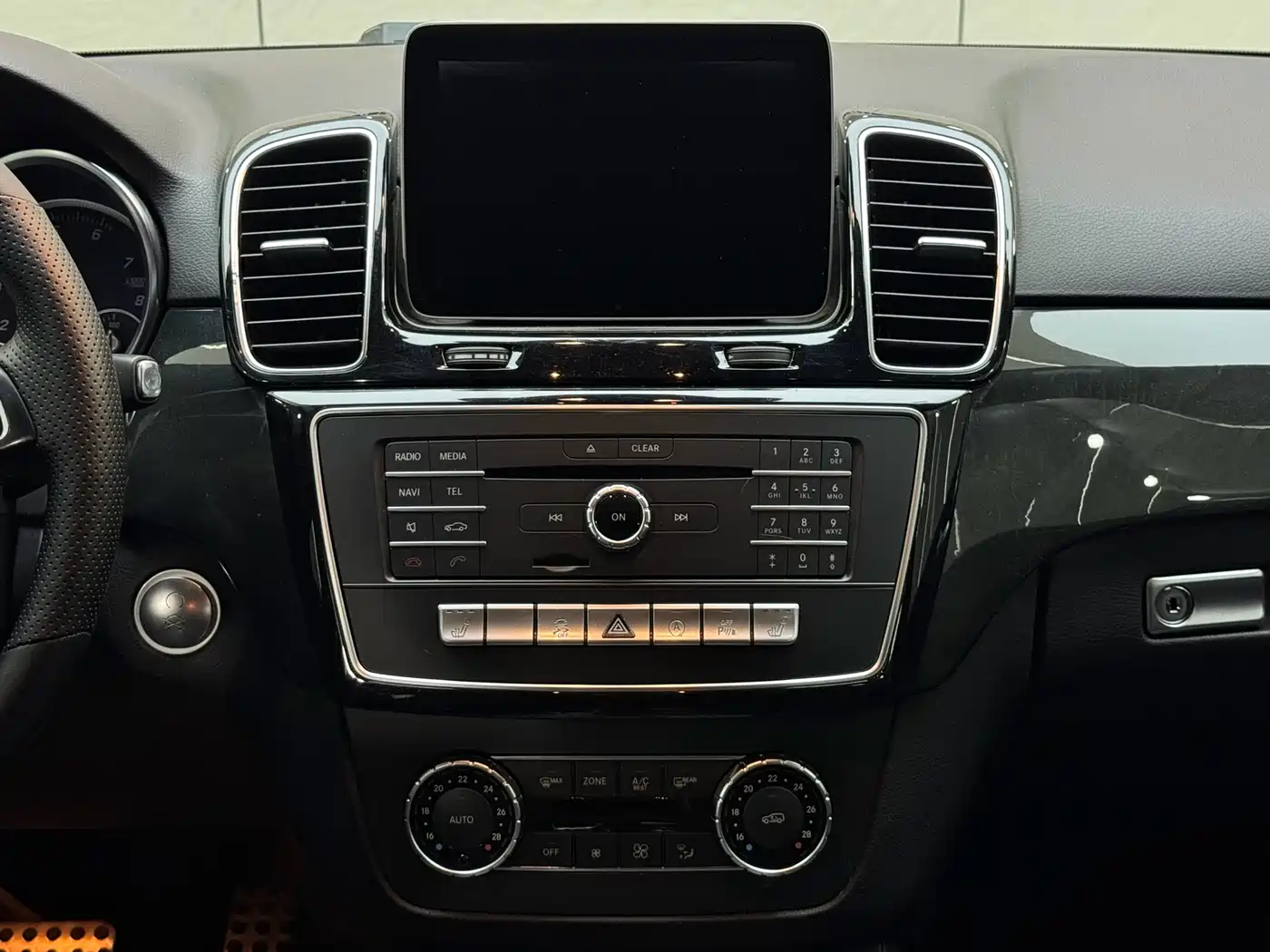 Mercedes-Benz GLE 2018 GLE 400 4MATIC Ultimate Edition фото 12
