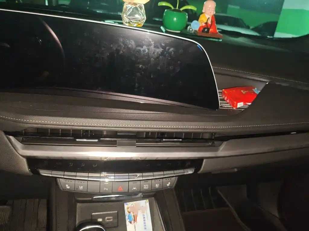 Cadillac XT4 2025 2024 Facelift 28T 2WD Premium