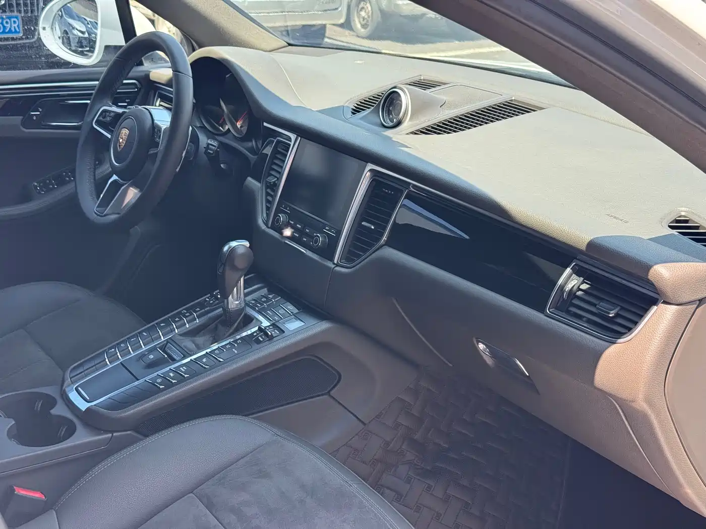 Porsche Macan 2017 Macan S 3.0T фото 12
