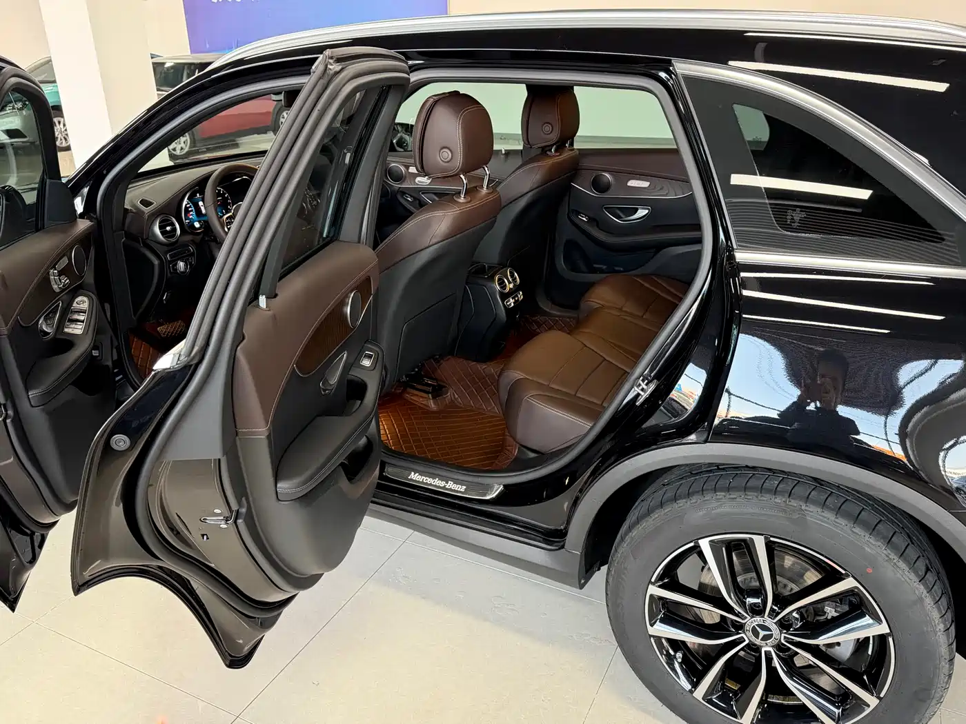 Mercedes-Benz GLC 2021 GLC 260 L 4MATIC Luxury фото 6