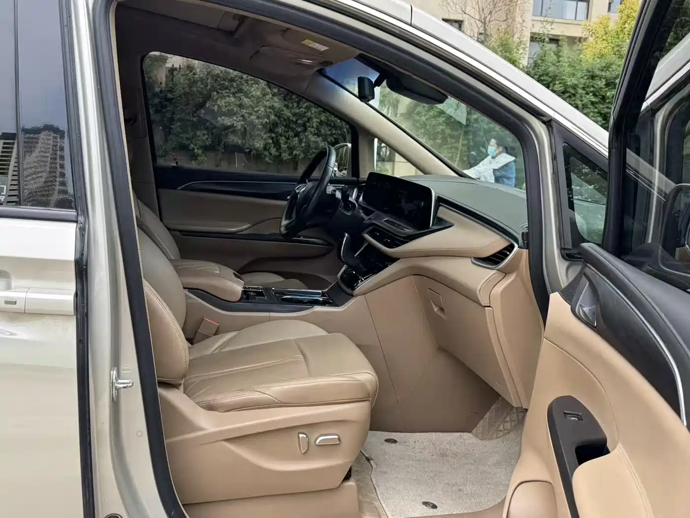 Buick GL8 2021 ES Landlord 653T Premium фото 8
