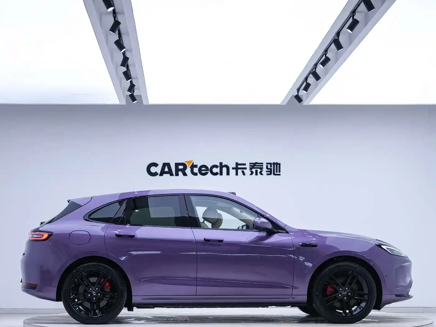 AITO Wenjie AITO M5 2025 Extended Range Ultra AWD фото 10