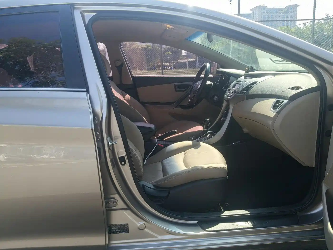 Hyundai Langdong 2016 1.6L Automatic Smart Edition фото 9