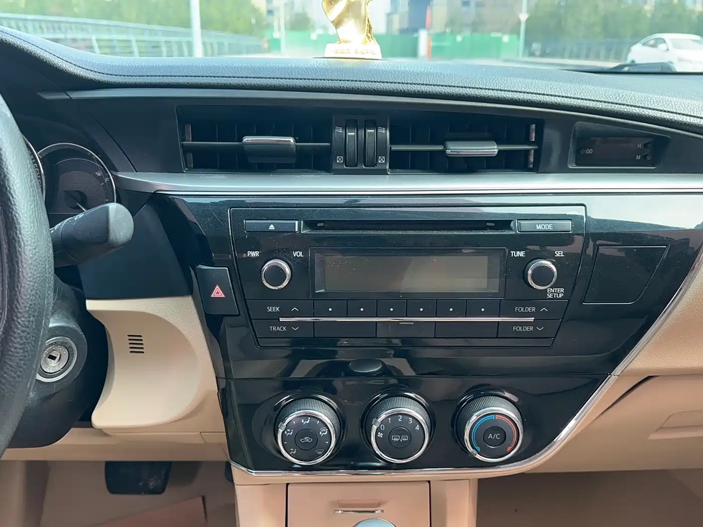 Toyota Corolla 2014 1.6L CVT GL фото 17