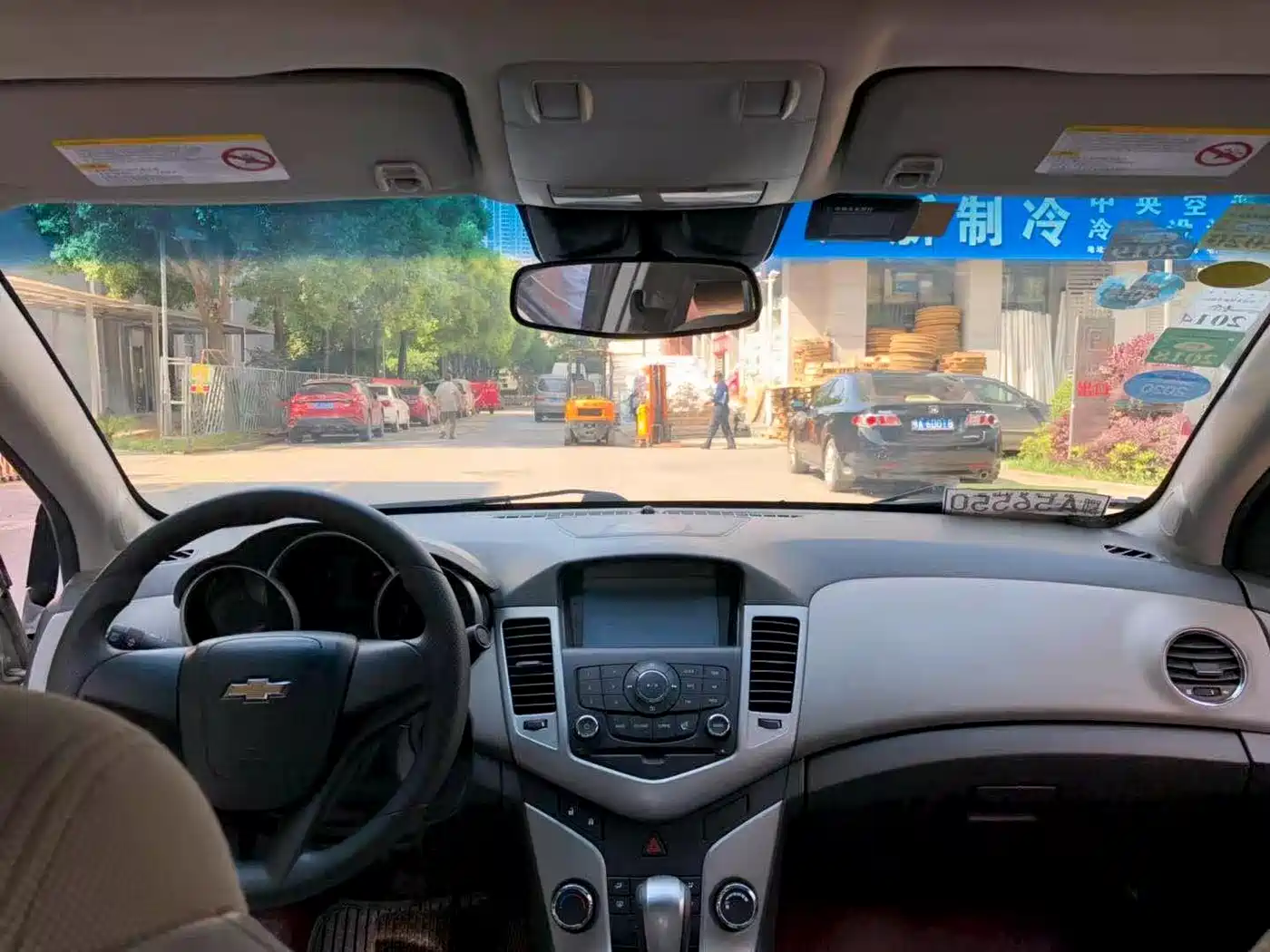 Chevrolet Cruze 2013 Model 1.8L SX AT фото 7