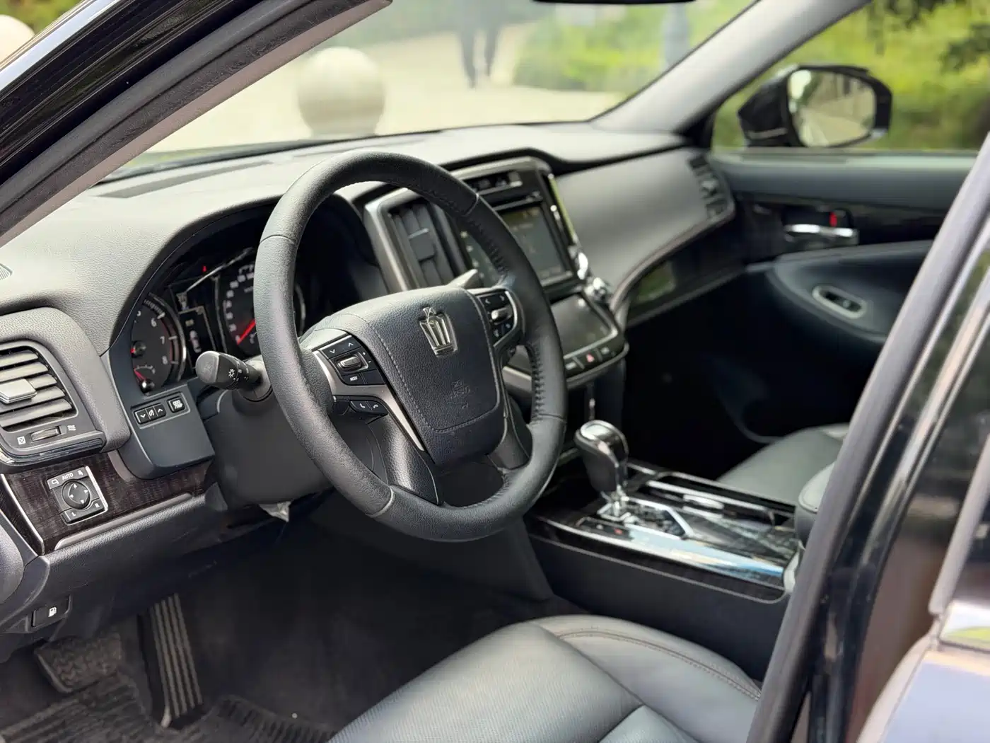 Toyota Crown 2015 2.0T Fashion фото 6