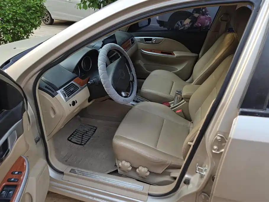 Buick Excelle 2011 1.6LE-AT фото 9