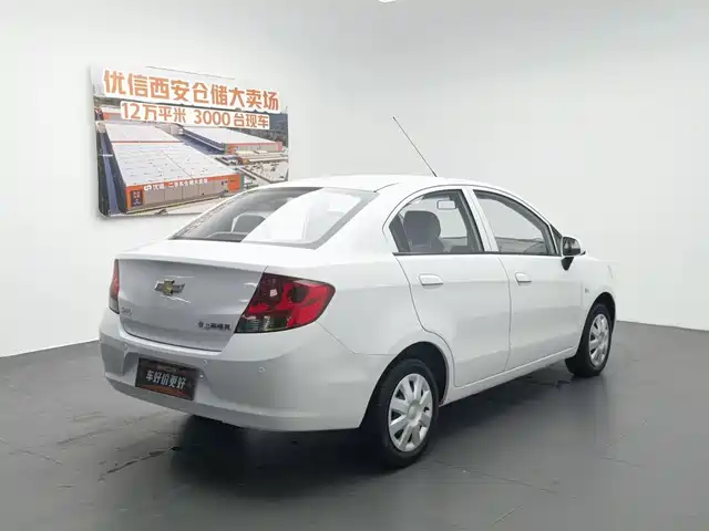 Chevrolet Sail 2013 Sedan 1.4L AMT Premium Edition — фото 2