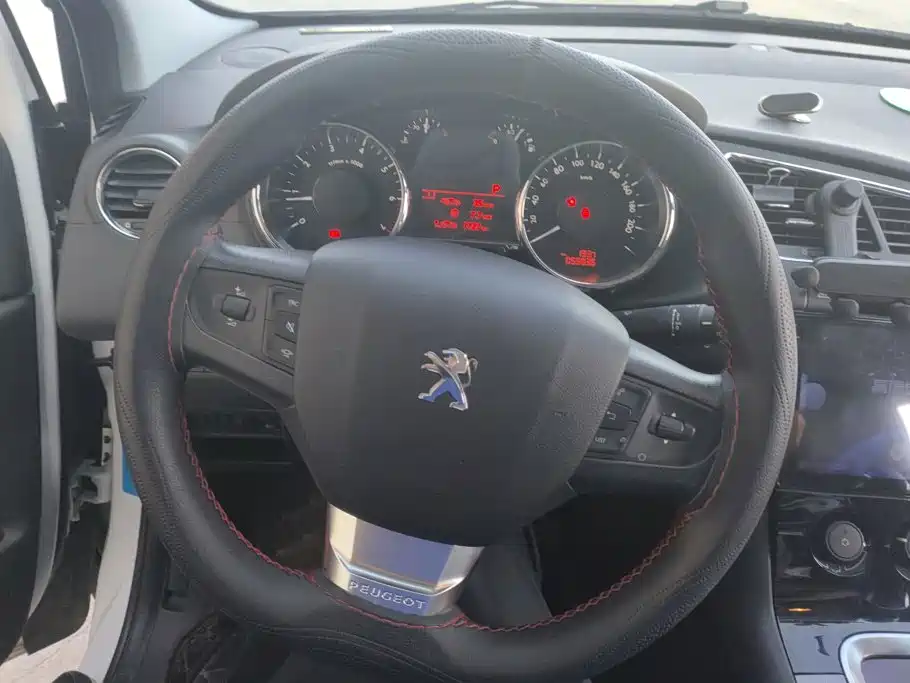 Peugeot 3008 2017 2016 1.6THP Automatic Classic Edition