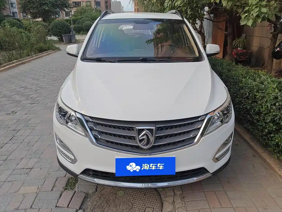 Baojun 560 2016 2015 1.8L Manual Elite