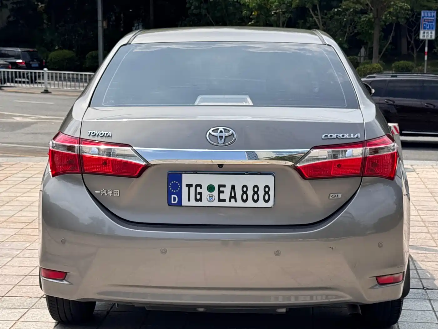 Toyota Corolla 2014 1.6L CVT GL фото 5