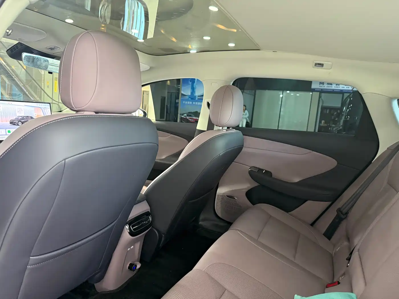 Hongqi Tiangong 05 фото 6